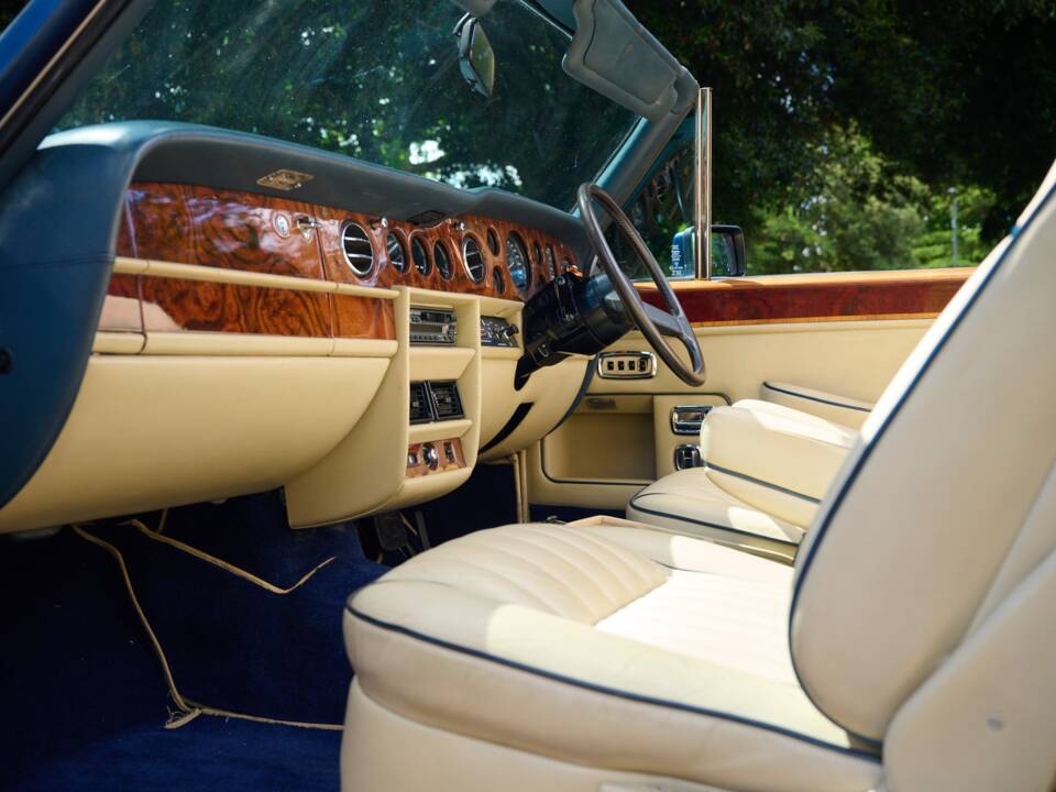 Bild 45/50 von Rolls-Royce Corniche I (1987)