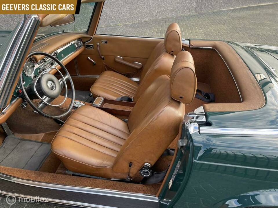 Image 20/45 of Mercedes-Benz 280 SL (1970)