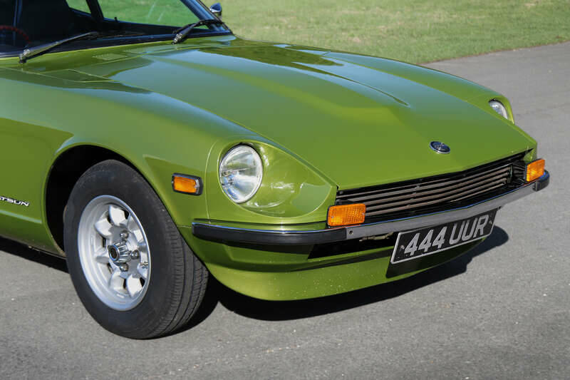 Image 8/40 of Datsun 240 Z (1972)