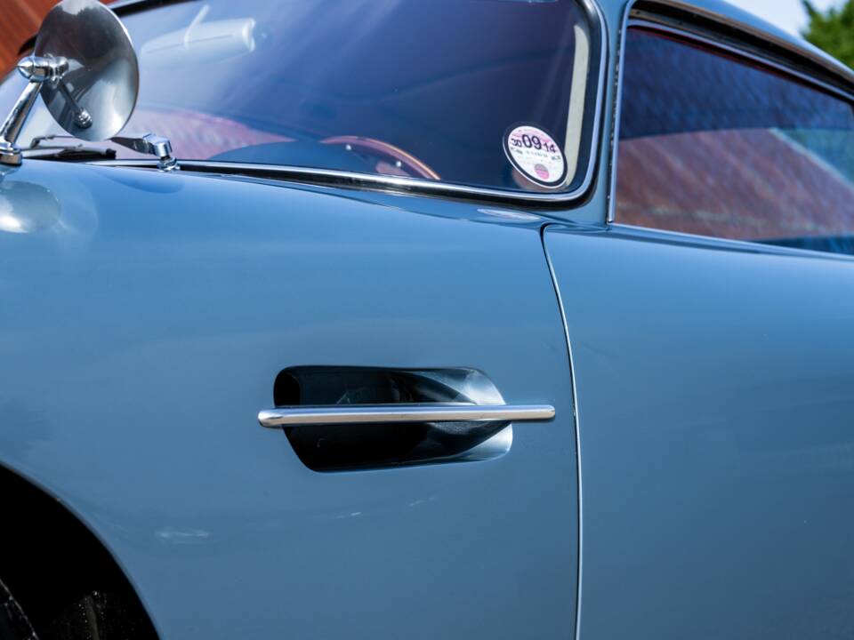 Afbeelding 42/46 van Aston Martin DB 4 (1962)