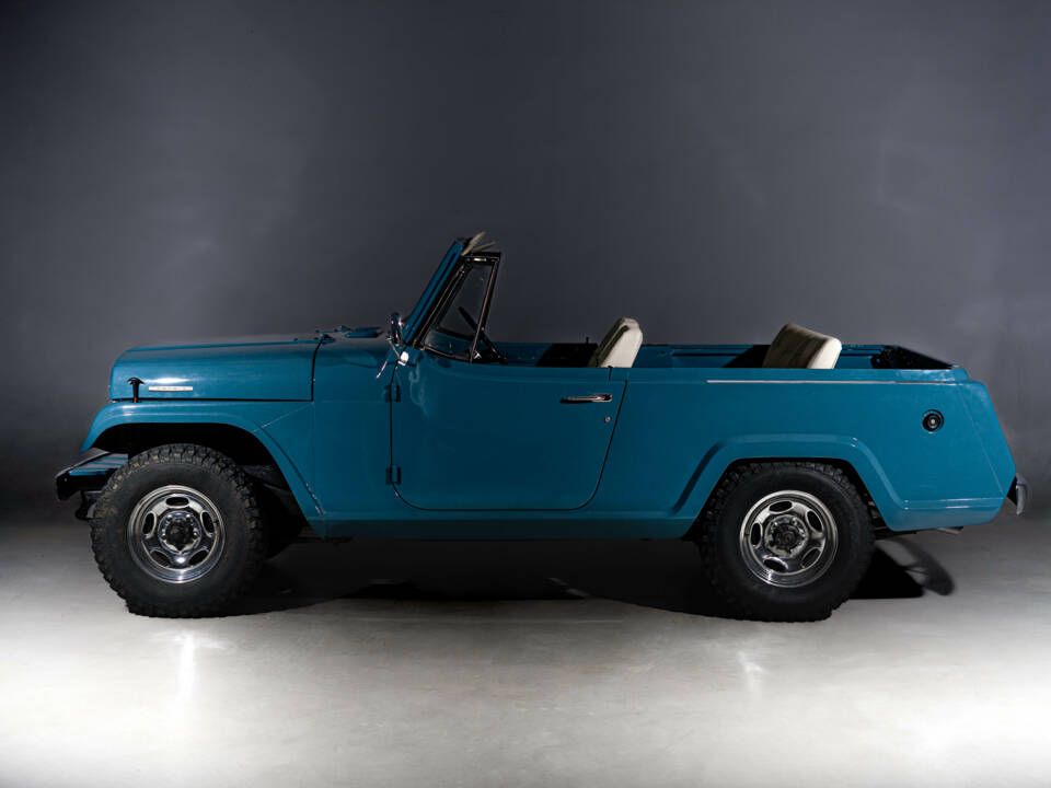 Bild 33/37 von Jeep Commando (1972)