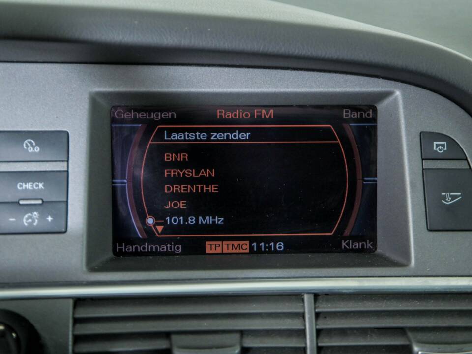 Immagine 25/45 di Audi A6 Avant 2.4 (2006)