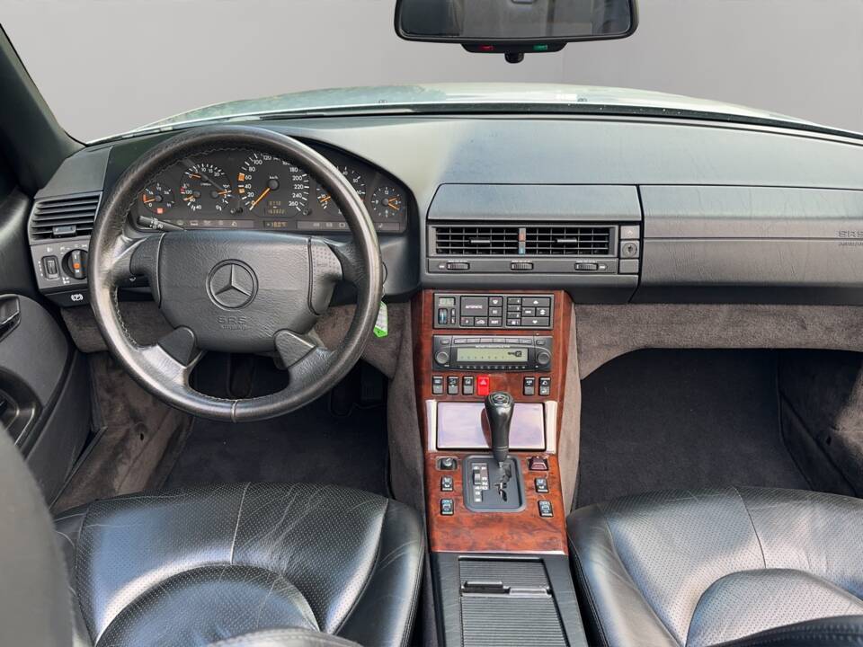 Imagen 11/17 de Mercedes-Benz SL 280 (1996)