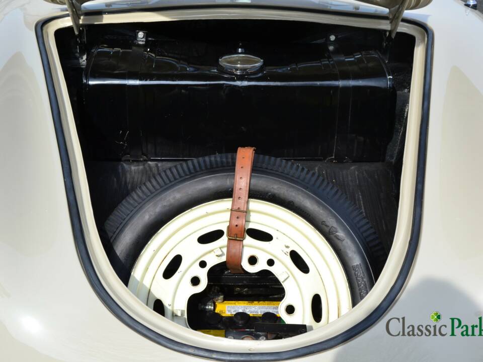 Image 47/50 of Porsche 356 1500 (1954)