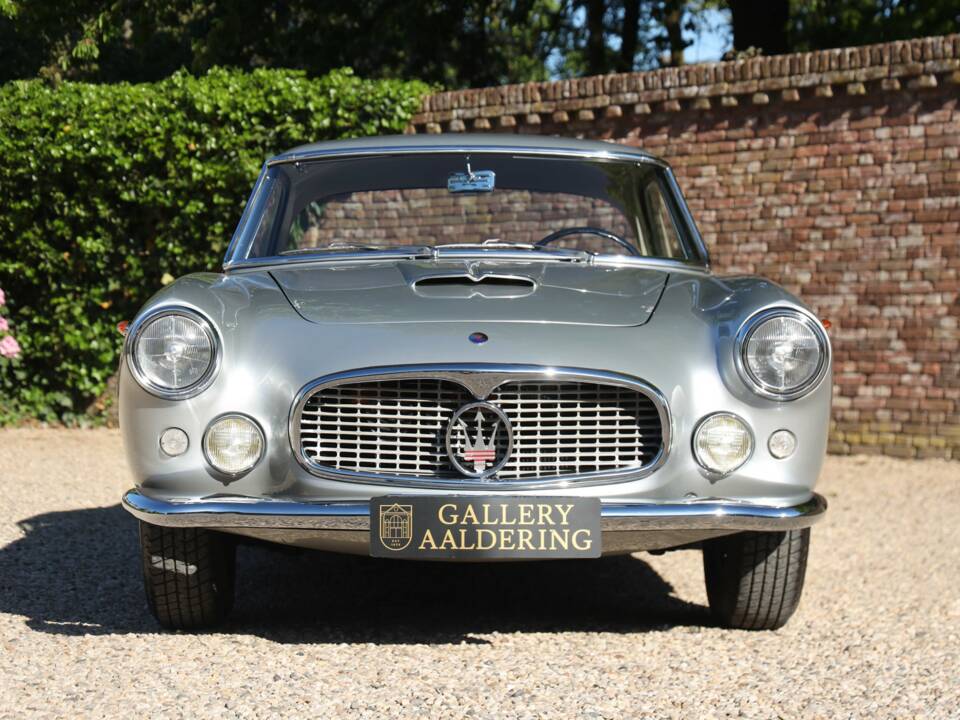 Bild 40/50 von Maserati 3500 GT Touring (1961)