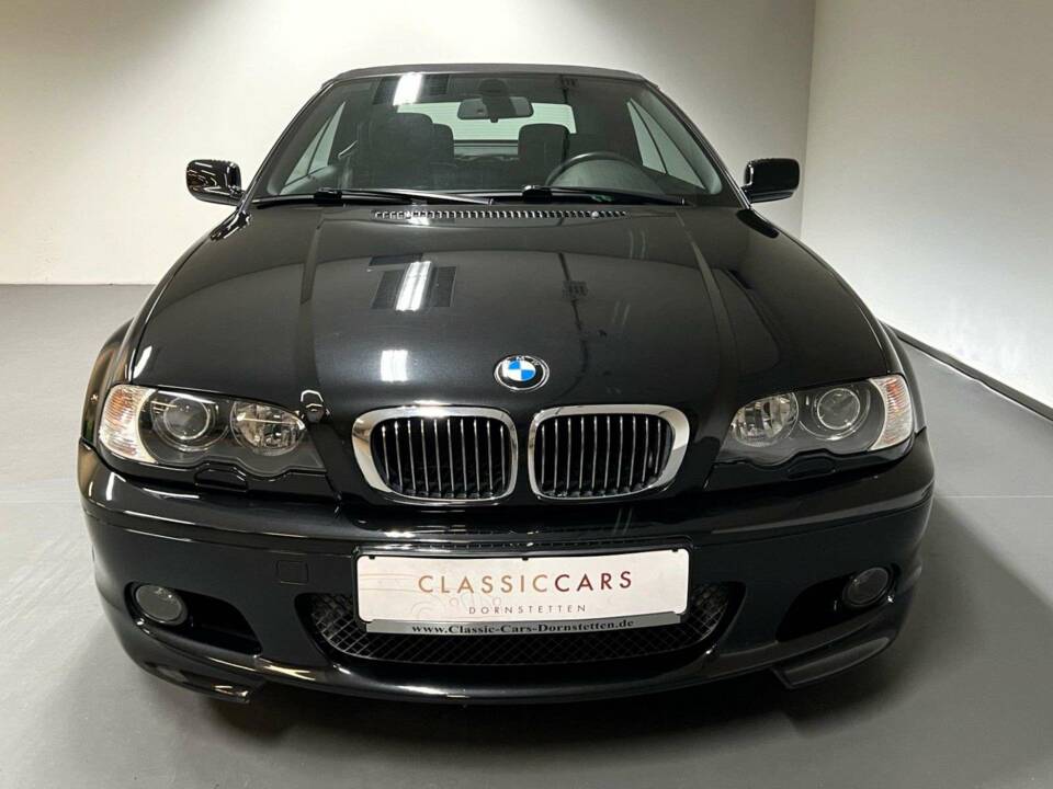 Immagine 13/15 di BMW 325Ci (2003)