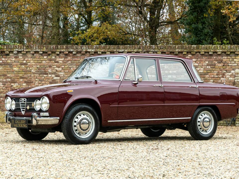 Imagen 50/50 de Alfa Romeo Giulia Nuova Super 1600 (1971)