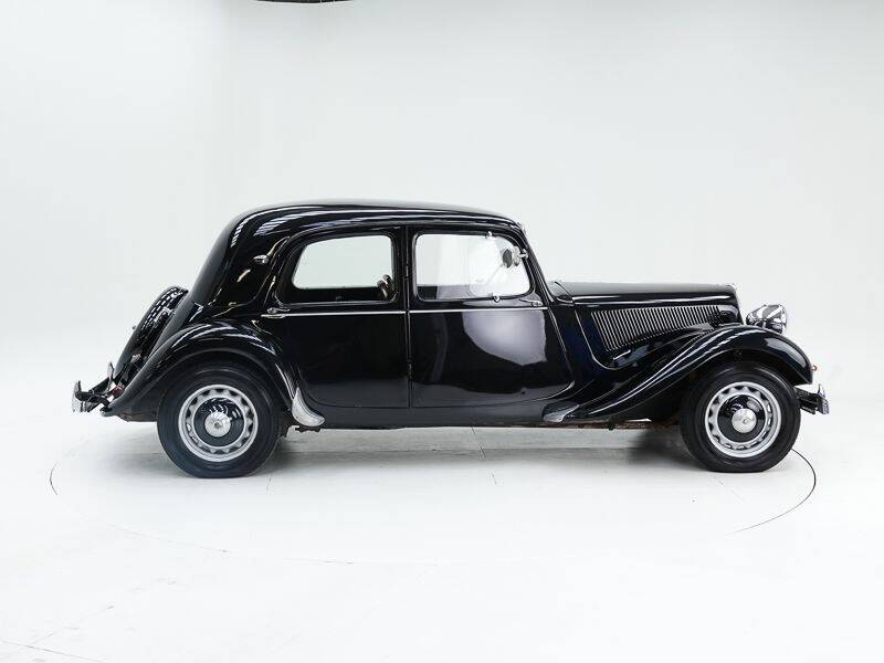 Immagine 15/15 di Citroën Traction Avant 11 BL (1947)