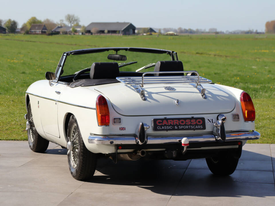 Bild 38/50 von MG MGB (1972)