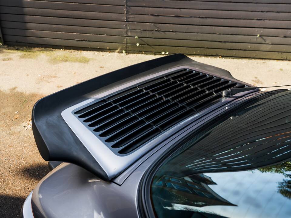 Bild 44/58 von Porsche 911 Carrera 3.2 (WTL) (1988)