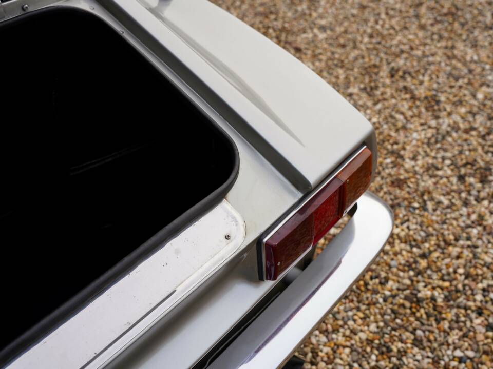 Afbeelding 29/50 van Aston Martin V8 (1974)
