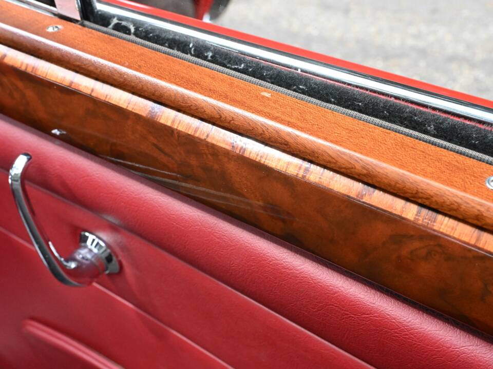 Bild 25/50 von Jaguar Mk II 2.4 (1961)