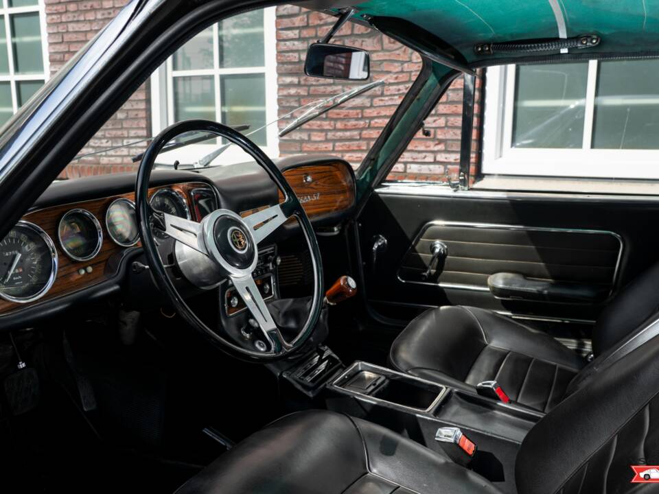 Bild 15/38 von Alfa Romeo 2600 Sprint Zagato (1968)