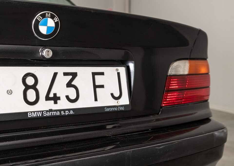 Imagen 28/46 de BMW 318i (1995)