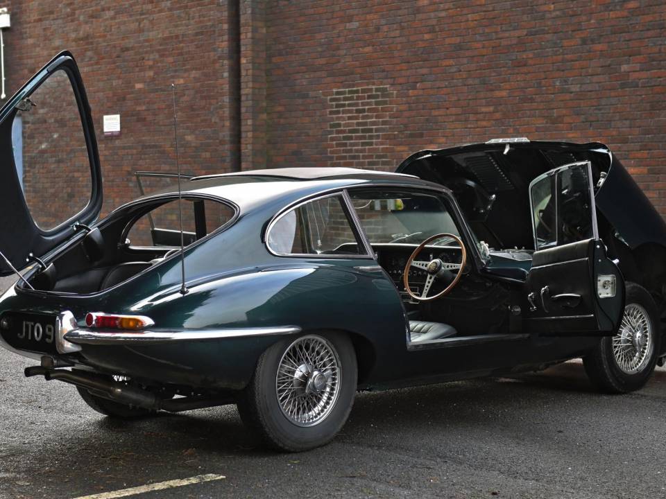 Bild 20/50 von Jaguar Type E (2+2) (1966)