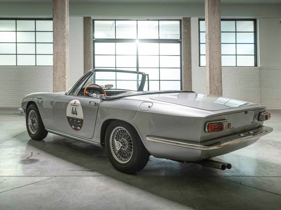 Image 12/42 of Maserati Mistral 3500 Spyder (1964)