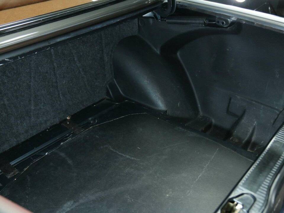 Image 34/50 of Mercedes-Benz 280 CE (1980)