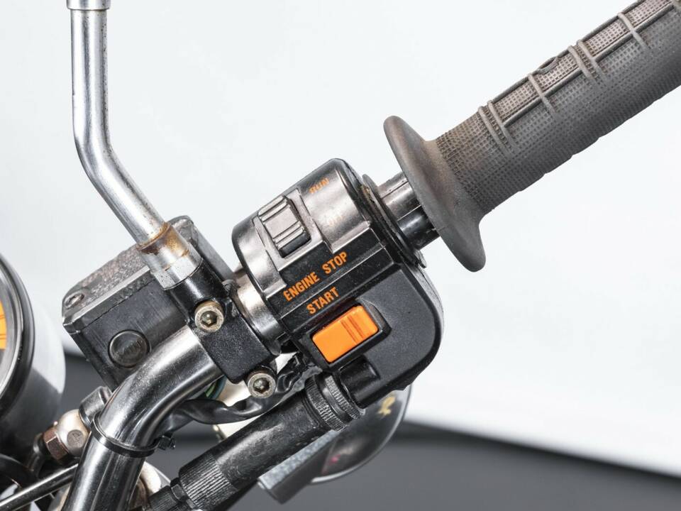 Image 28/46 of Moto Morini DUMMY (1988)