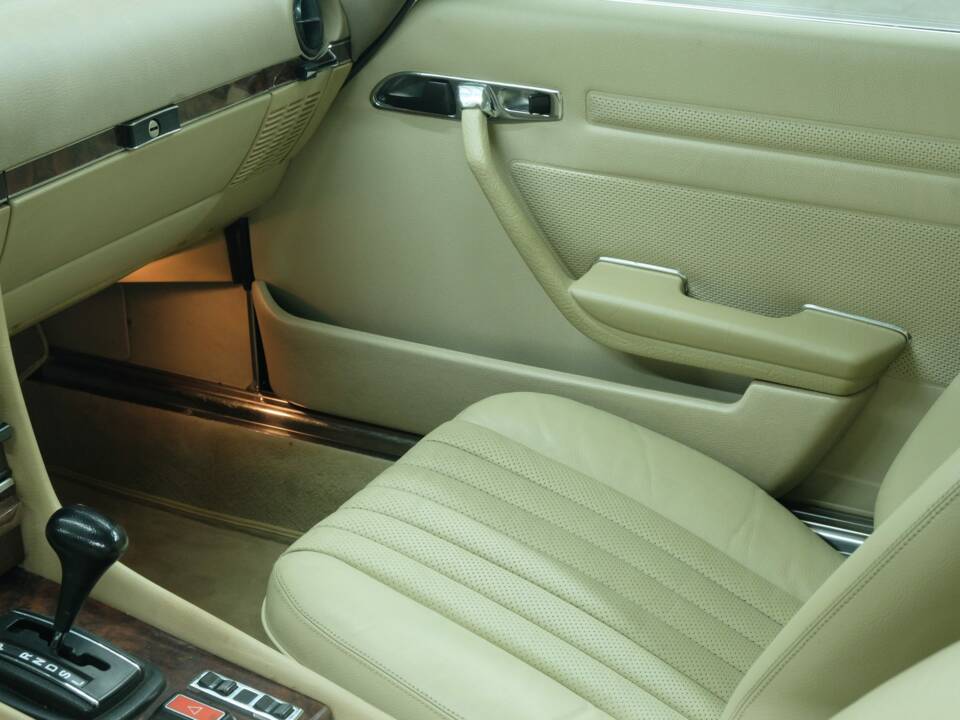 Image 10/50 de Mercedes-Benz 450 SLC 5,0 (1978)