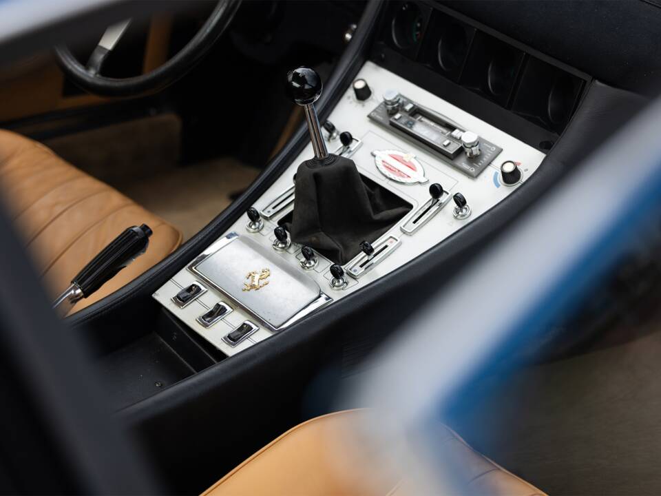 Imagen 32/36 de Ferrari 365 GTC/4 (1972)