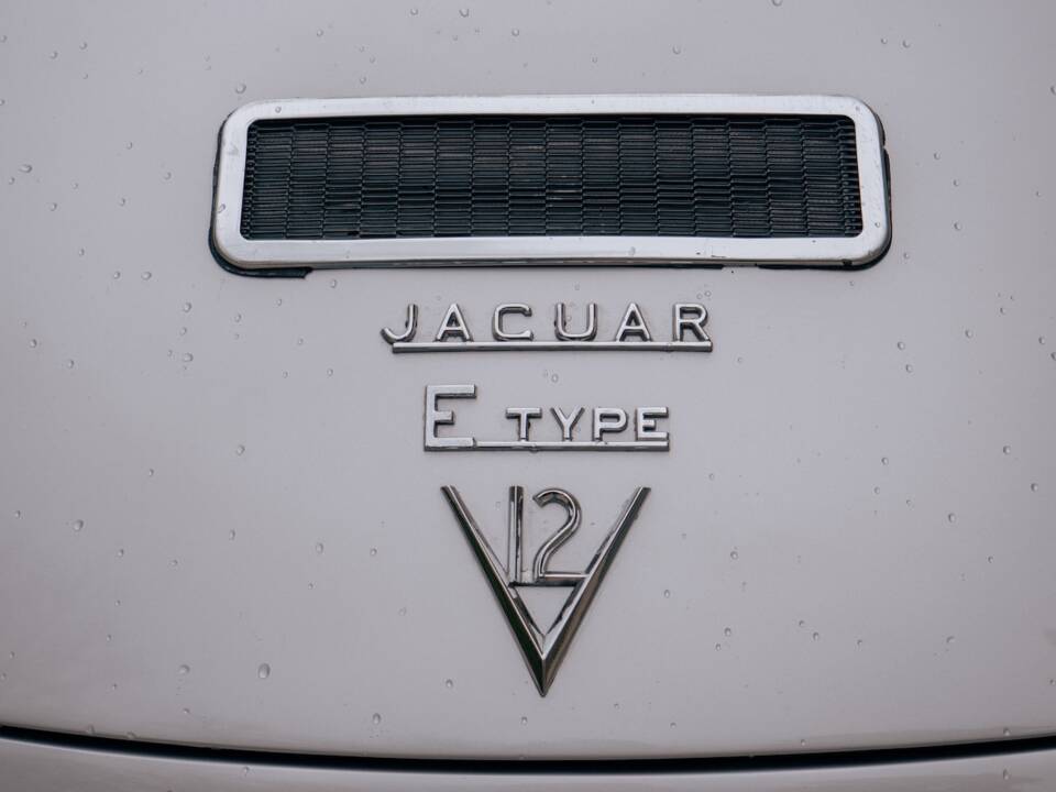 Bild 30/81 von Jaguar E-Type V12 (2+2) (1971)