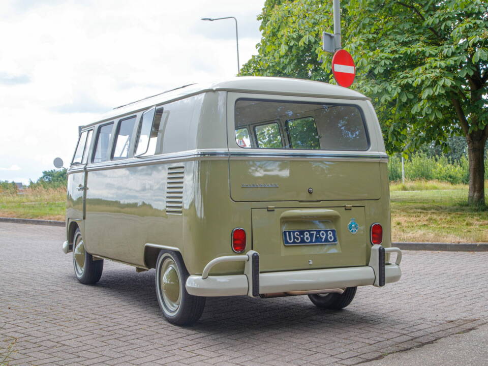 Imagen 2/7 de Volkswagen B 100 Pick-Up (1965)