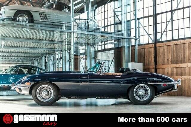 Image 3/15 of Jaguar E-Type 4.2 (1970)