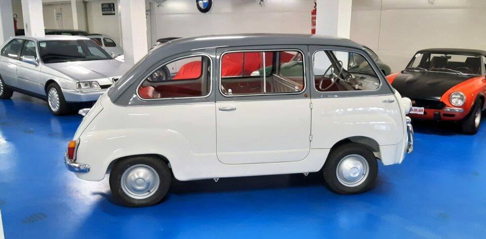 Image 21/50 de FIAT 600 D Multipla (1964)