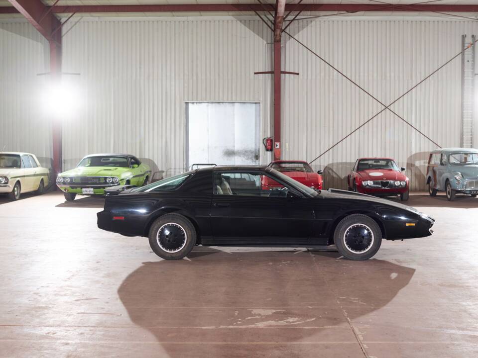 Obraz 6/63 pojazdu Pontiac Firebird TransAm (1984)