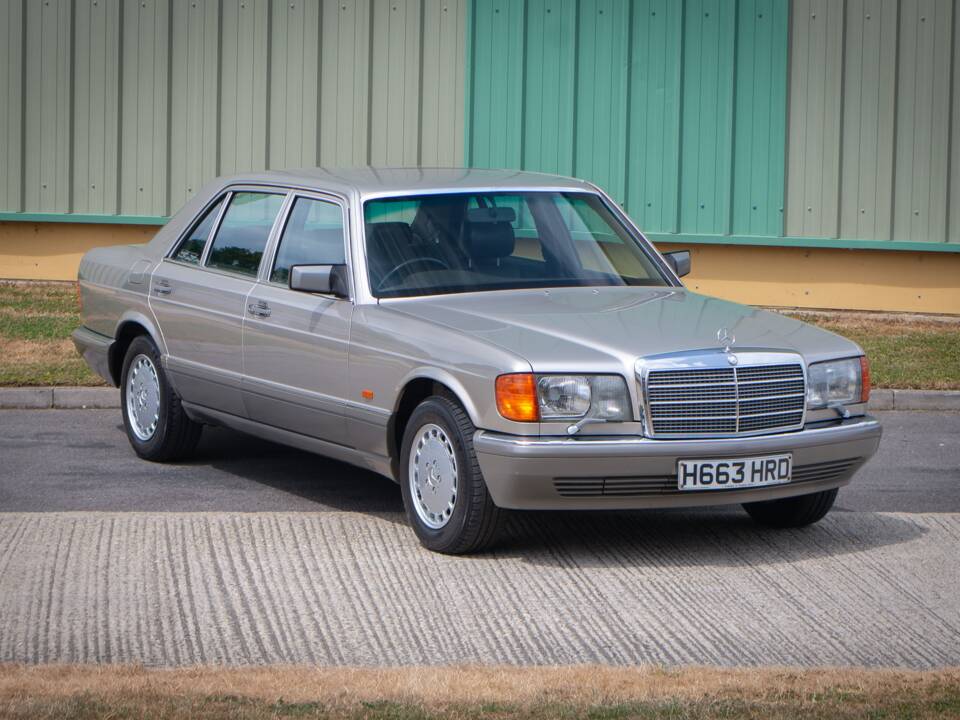 Bild 1/29 von Mercedes-Benz 300 SEL (1990)