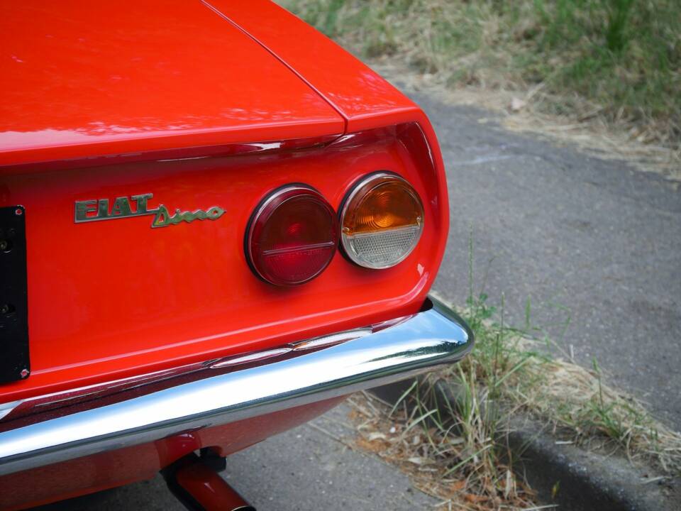 Image 17/50 of FIAT Dino Spider (1900)