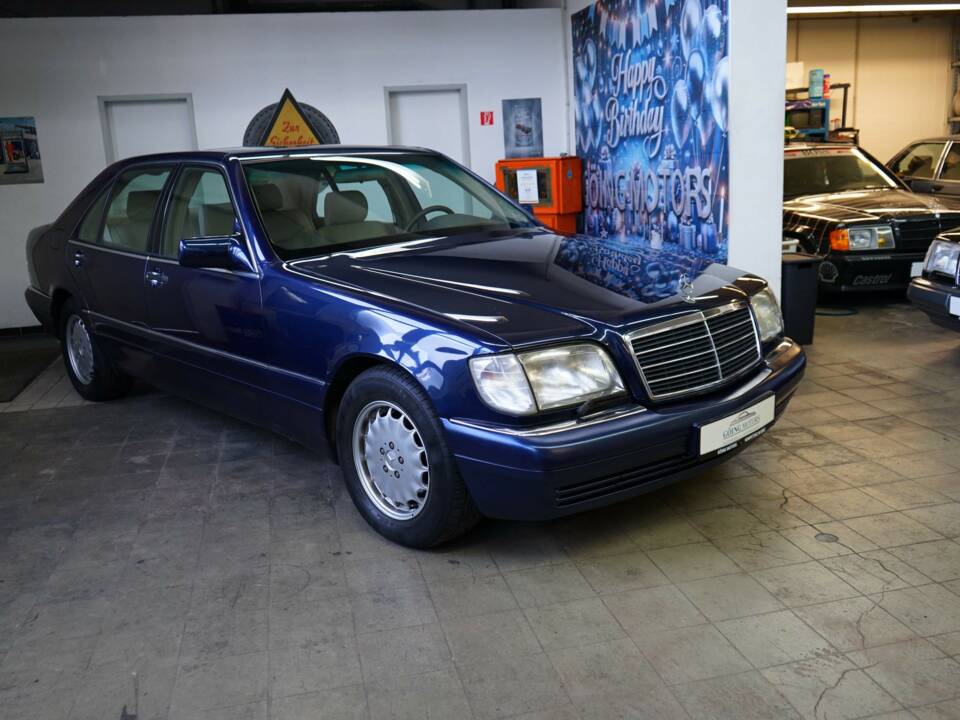 Immagine 2/36 di Mercedes-Benz S 500 L (1994)