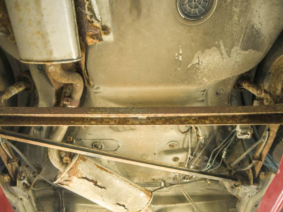 Immagine 49/50 di Audi 80 quattro  -  1.8S (1987)