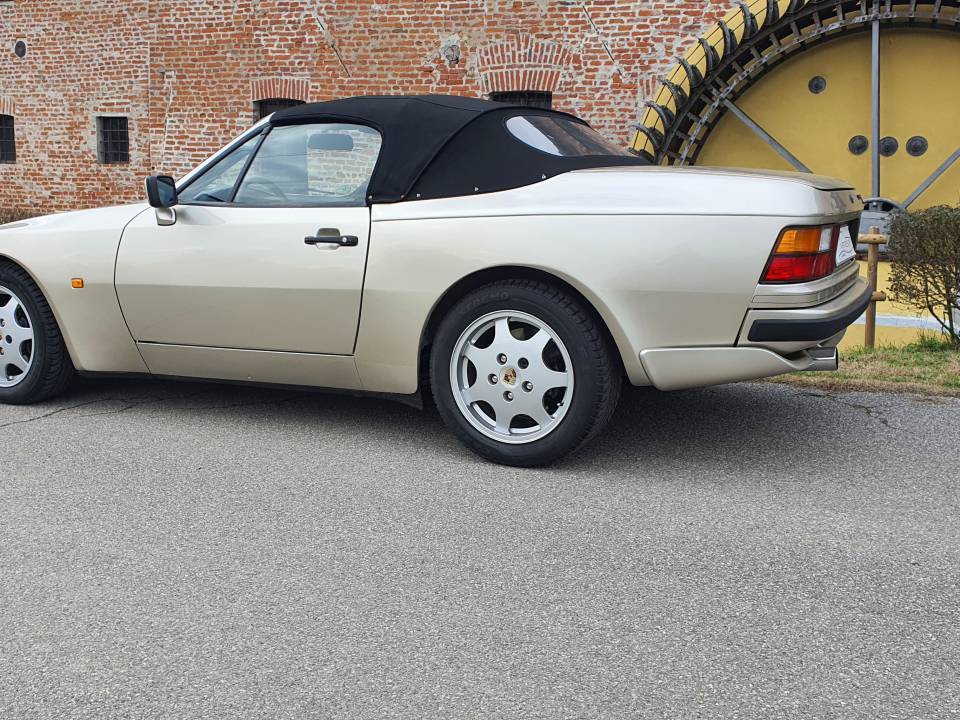 Bild 4/34 von Porsche 944 S2 (1990)