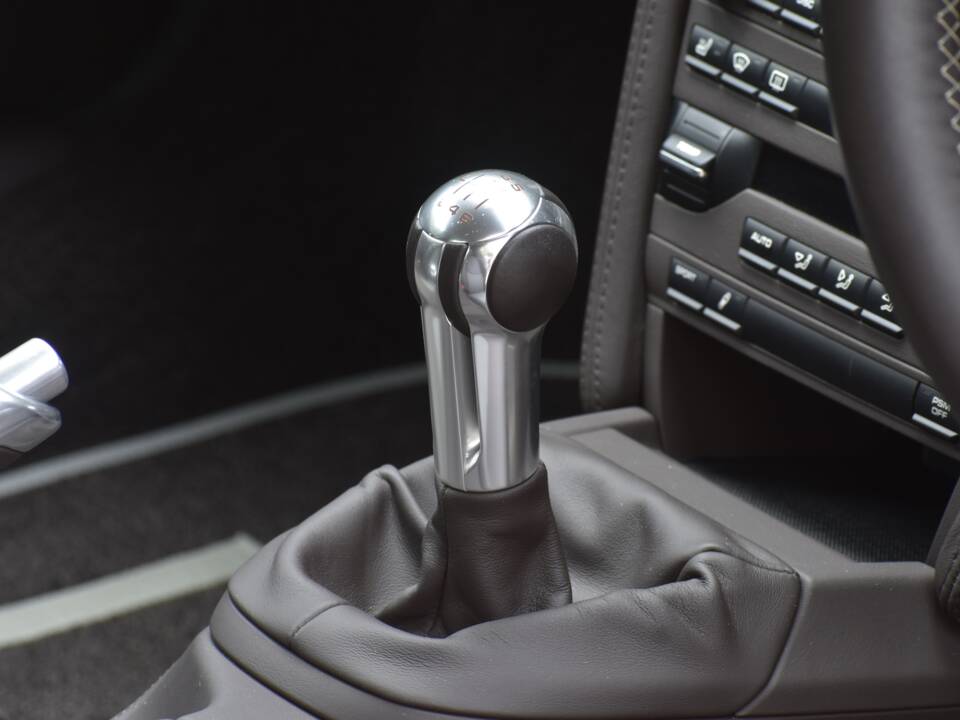 Image 47/50 of Porsche 911 Sport Classic (2010)