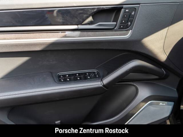 Imagen 7/34 de Porsche Cayenne Turbo S E-Hybrid (2023)