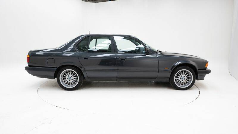 Bild 9/15 von BMW 730i (1988)