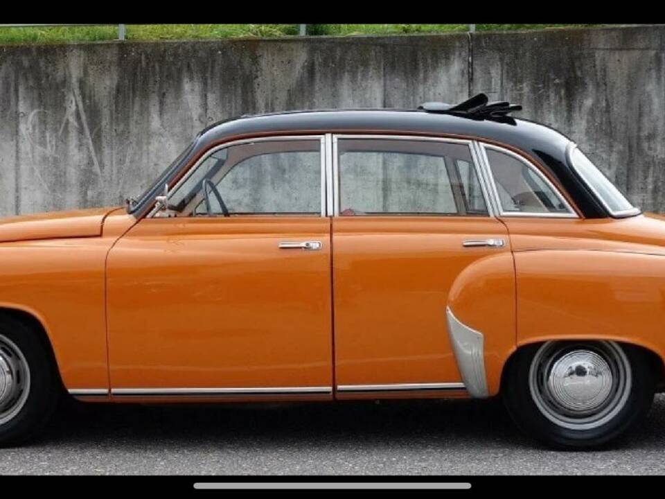 Image 3/16 of Wartburg 311&#x2F;1 Luxuslimousine (1960)