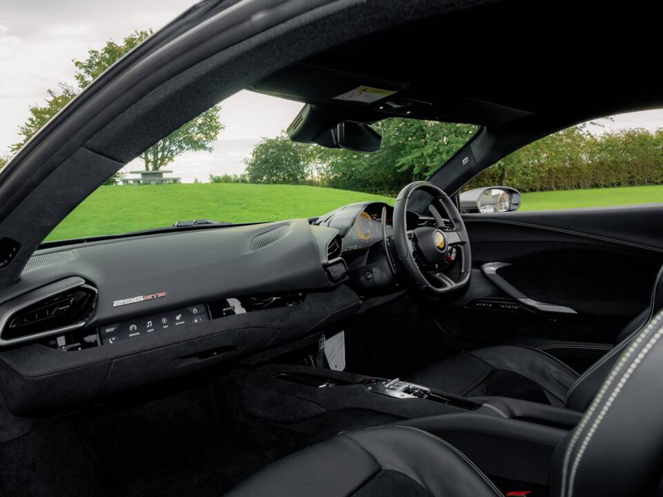 Imagen 60/79 de Ferrari 296 GTB (2022)