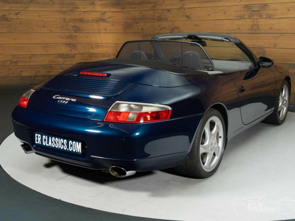 Image 14/19 of Porsche 911 Carrera 4 (1999)