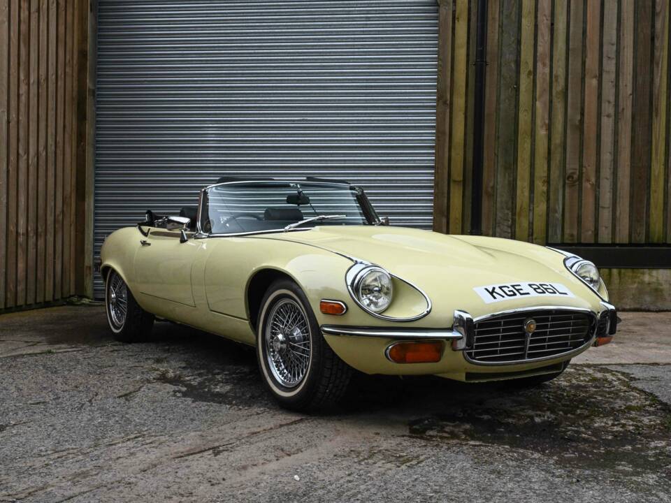 Bild 27/50 von Jaguar E-Type V12 (1973)