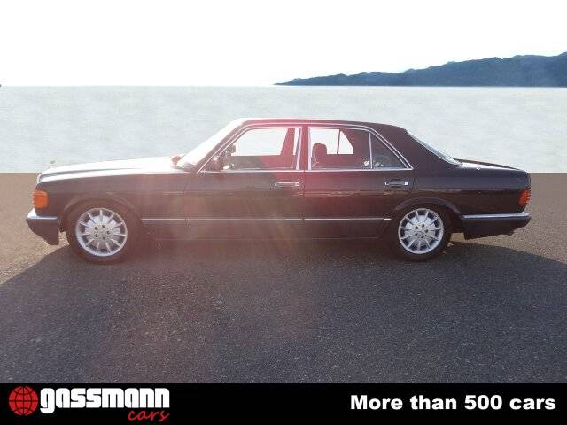 Image 5/15 of Mercedes-Benz 300 SE (1989)