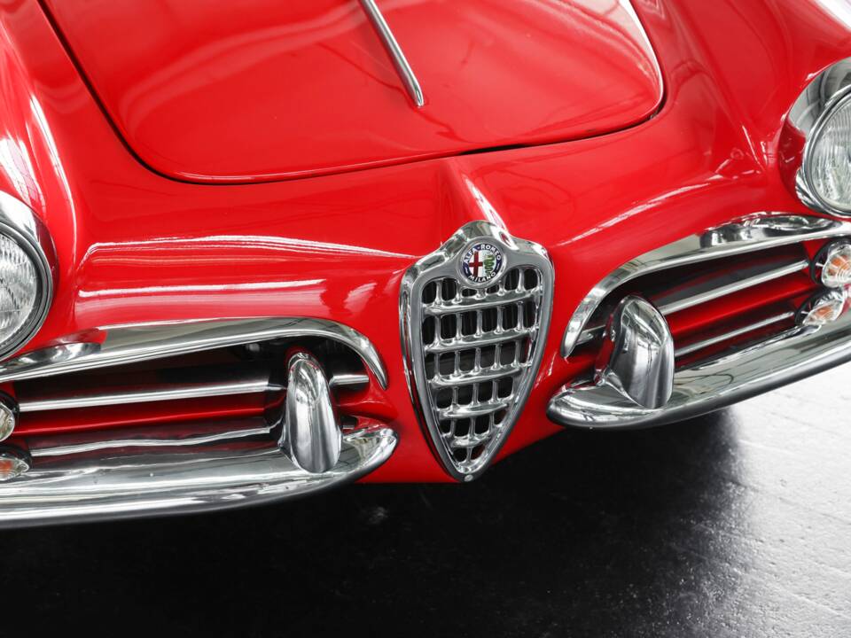 Image 14/50 of Alfa Romeo Giulietta Spider (1962)
