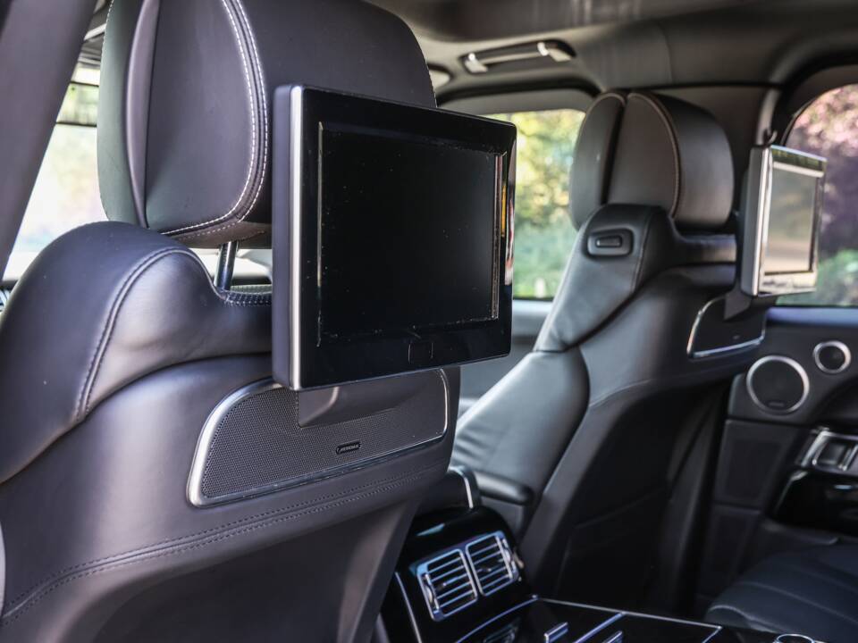 Immagine 25/30 di Land Rover Range Rover Autobiography SDV8 (2016)