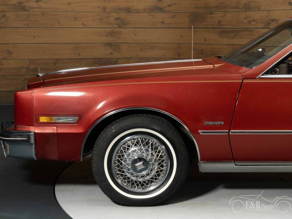 Immagine 6/8 di Oldsmobile Toronado (1985)