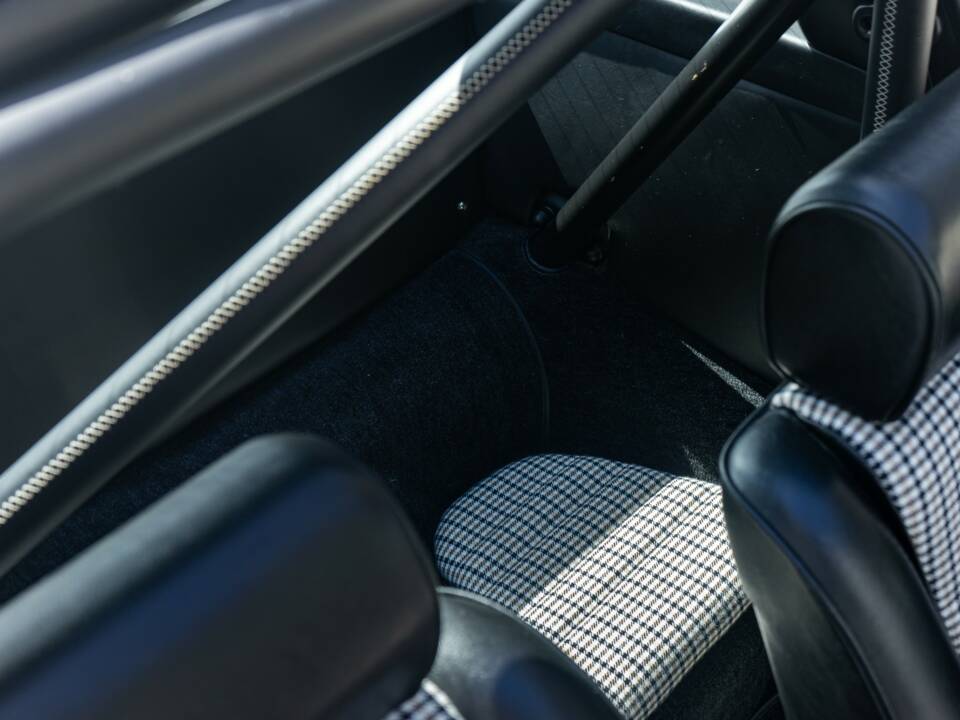 Imagen 36/41 de Porsche 911 Carrera 2.7 (1975)