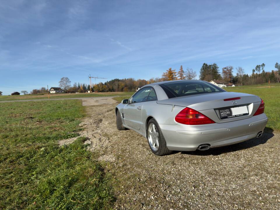 Image 69/89 of Mercedes-Benz SL 500 (2002)