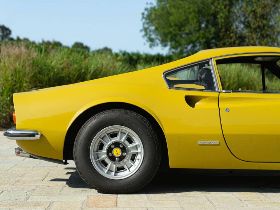 Image 27/50 of Ferrari Dino 246 GT (1971)