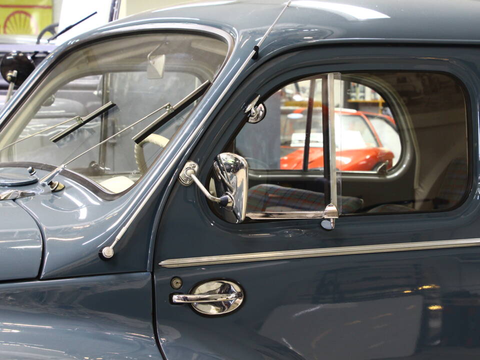 Bild 11/51 von Renault 4 CV (1956)