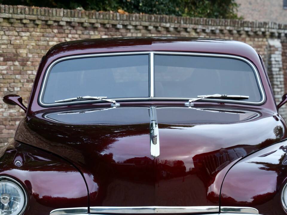 Image 17/50 of Plymouth Special Deluxe (1950)